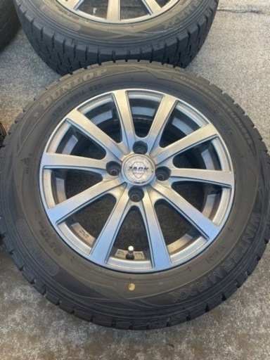 【取引中】スタッドレスタイヤ 4本セット 175/65R14