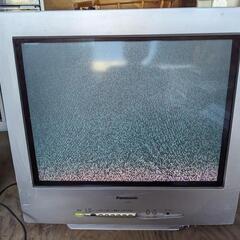 大きめのブラウン管テレビ