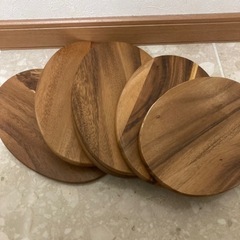 【受け渡し者決定】オシャレな木のお皿の画像