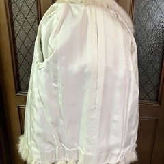 サガフォックス　白9号　美品　リアルファーコートの画像
