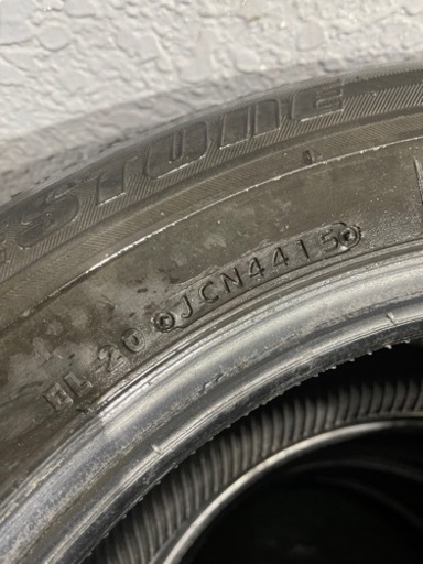 205/60R16 スタッドレスタイヤ ブリジストンrevo gz
