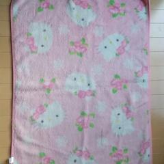 ♥とても可愛いキティ ブランケット厚手  中古品❤️の画像