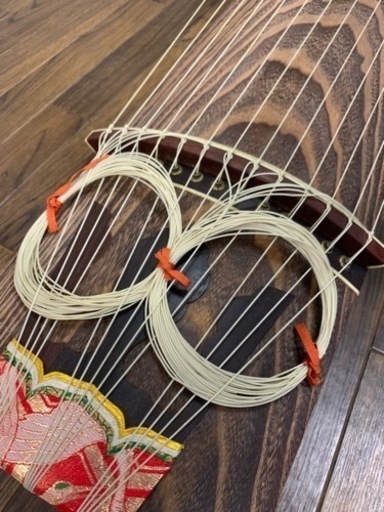 琴　13弦　中古【現金払いのみ】