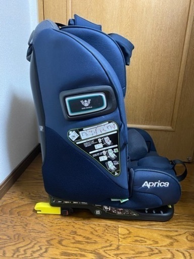 美品　アップリカ　フォームフィット　セーフティプラス　ISOFIX