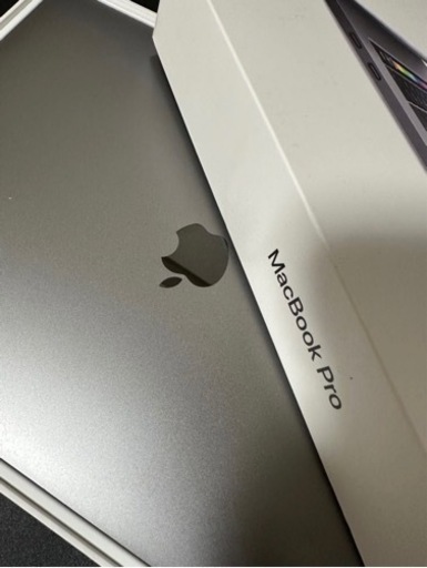 MacBook Pro 15インチ 本体 スペースグレイ ［MR932J/A］ 2018モデル