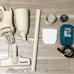 【早い者勝ち！】美品 マキタコードレス充電式クリーナー 掃除機・充電器・バッテリーセット CL100DWの画像