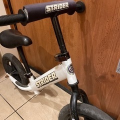 ストライダー ホワイトの画像