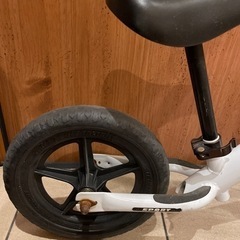 ストライダー ホワイトの画像