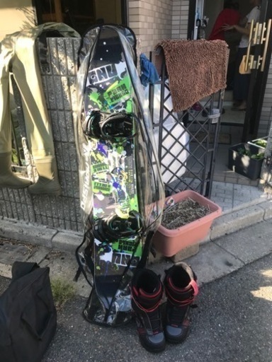 スノボード、靴セットです