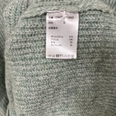 ※値下げしました　未使用品　 Sサイズ　GLOBAL WORK  メンズセーター　　　　グリーン色　3500円→2800円の画像