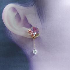 白露のピアスの画像