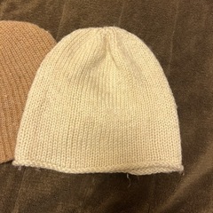 ニット帽　2つの画像