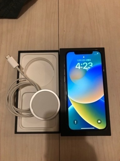 【最終値下】【ネット決済　郵送可】iPhone12 Pro 128GB 純正品MagSafe