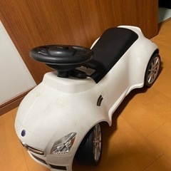 お譲り先決まりました！室内用　車　ベンツ　ホワイト