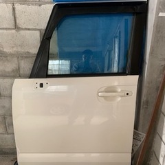 N BOX左フロントドア