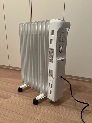 アイリスオーヤマ ヒーター オイルヒーター 8畳 ウェーブ型