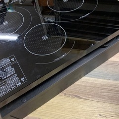 美品 アイリスオーヤマ 3口卓上IH調理器 IHC-S313V 2014年製 専用台座付き IHクッキングヒーターの画像