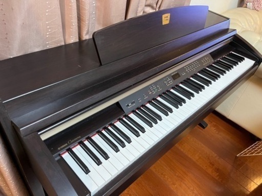 電子ピアノ