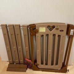 日本育児　ベビーゲート　2枚➕1枚（ジャンク品）の画像