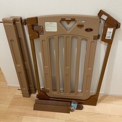 日本育児　ベビーゲート　2枚➕1枚（ジャンク品）の画像