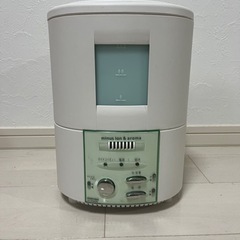 加湿器　マイナスイオン発生装置付