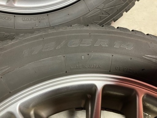 175/65R14バリ山スタッドレスタイヤ付きホイール4本　ヴィッツ、パッソ、ノート、フィット、キューブ、デミオ等　ランクB