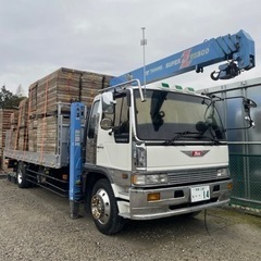 トラックドライバー募集中　　月収25万〜40万
