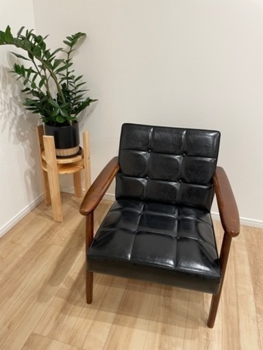 カリモクkチェア