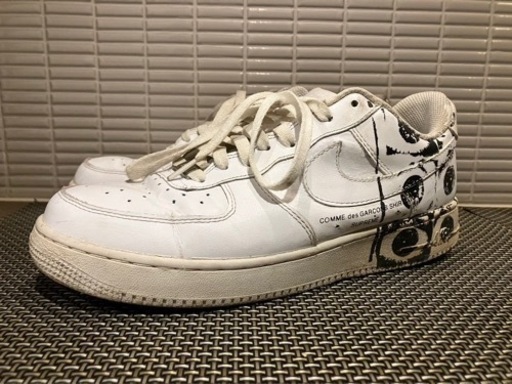 NIKEエアフォース1 シュプリームとコムデギャルソンのコラボスニーカー