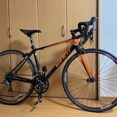 GIANTロードバイクの画像