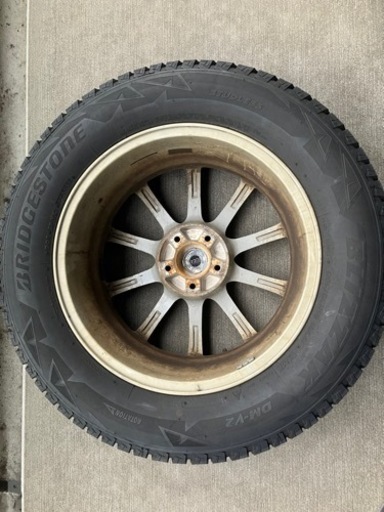 スタッドレスタイヤ　ブリヂストン　BLIZZAK 235/65/R18