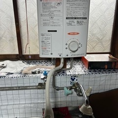 即決 湯沸器 瞬間湯沸器 ボイラー RUS-V51XT 20年製...