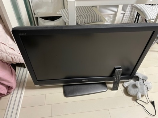 37インチ　液晶テレビ