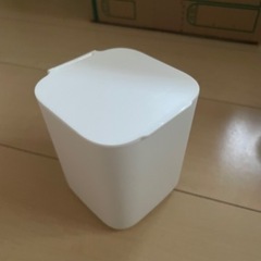 【12/24まで】ダストボックス　ゴミ箱　ミニサイズ　蓋付きの画像