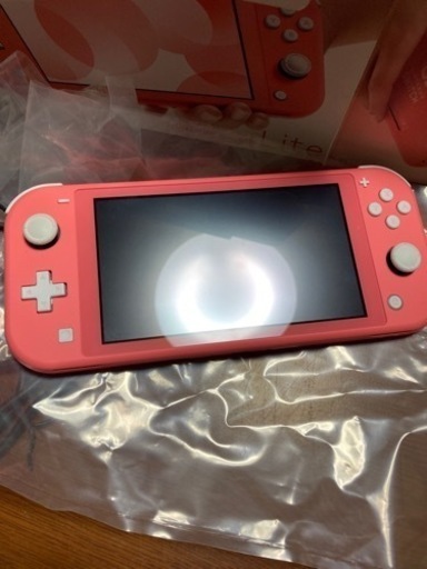 switch lite コーラル　スイッチ　任天堂　ニンテンドー