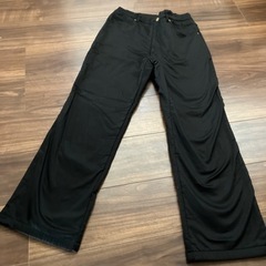 試着のみ！ベルーナ　裏起毛サテンパンツMサイズ