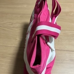 フォリ　フォリ　　トートバッグの画像
