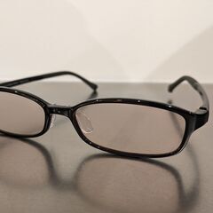 JINS　PCメガネ　パソコン眼鏡（度なし、色付き、ブルーライトカット）の画像