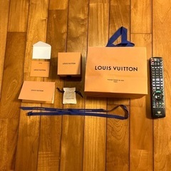 LOUISVUITTON  袋、箱セットの画像