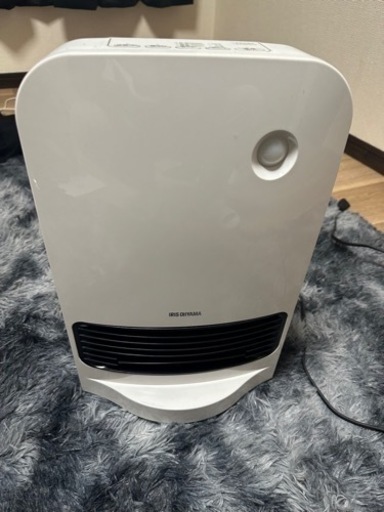 アイリスオーヤマ　セラミックファンヒーター