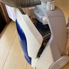 掃除機2012年製　東芝の画像