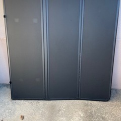 ハイラックス用　折りたたみ式ハードトノカバー