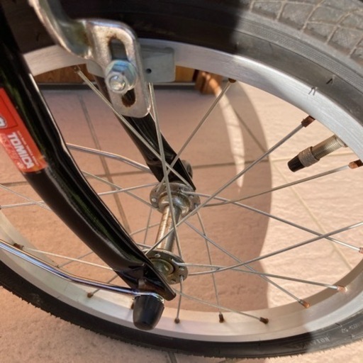 【決まりました！】TOMICA自転車　トミカ　17インチ　補助輪、押し手棒付き！防犯登録解除済