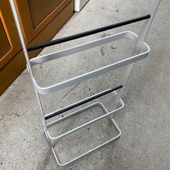 リサイクルショップどりーむ天保山店　No.10745　大幅割引!!　￥550→￥110　スリッパラック♪　玄関スッキリ♪の画像