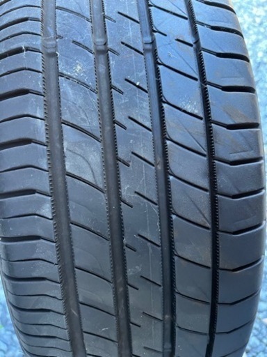 タイヤホイルセットです