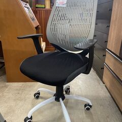 リサイクルショップどりーむ荒田店 No9348 OAチェア　デスクチェア　事務椅子　肘掛付き♪　高さ調節可能♪の画像
