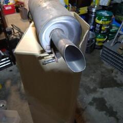 プリウス用マフラーです。の画像