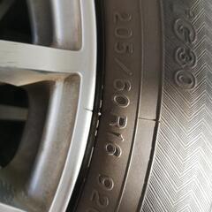 スタッドレスタイヤ★ホイールとナット付き 16インチの画像