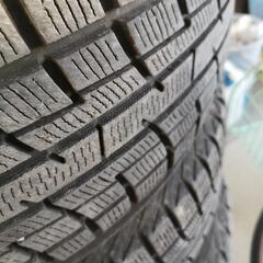 スタッドレスタイヤ★ホイールとナット付き 16インチの画像