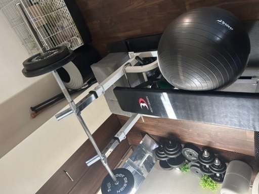 ベンチプレス　重り45キロ付き　名古屋